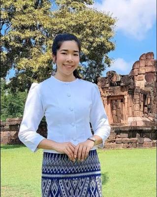 เสื้อไหมทรงไทยเรือนต้นสีขาวโอโม่