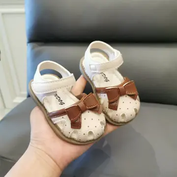 Red sandals hot sale baby girl