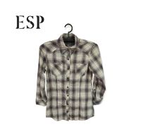 เสื้อเชิ้ต ESP  ♀️
Size S สีเทา-ชมพู ลายสก็อต แขนยาว
วัดจริง รอบอก 34" ไหล่ 14" ยาว 25"
ตำหนิ ❌
สภาพ  มือสอง