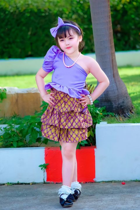 ชุดไทยเด็ก-ชุดกระโปรงเด็ก-ชุดผ้าไทย-ing
