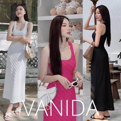 แม็กซี่เดรสผ้ายืดเข้ารูปสวยเก๋ป้ายVANIDA