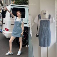 NEW!! STRIPE DUNGAREE? (520฿ฟรีส่ง) เอี๊ยมกระโปรงผ้ายีนส์ลายริ้ว ลายทางตรง ทรงน่ารักมากก มีกระดุมด้านข้าง งานดี สายปรับได้  **งานป้ายWG.WE??**