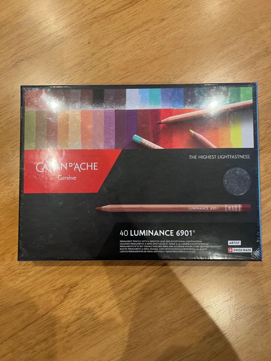 caran-d-ache-luminance-6901-40-color-pencils-new