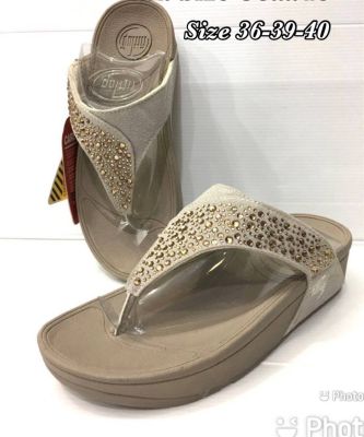 รองเท้า Fitflop หูหนีบพื้น นิ่ม สายสบายเพื่อสุขภาพรูปจริงของจริงตรงปก 100% ของจริงอยู่ในลานมีเบอร์ 36 ถึง 40 สินค้ามีพร้อมส่ง