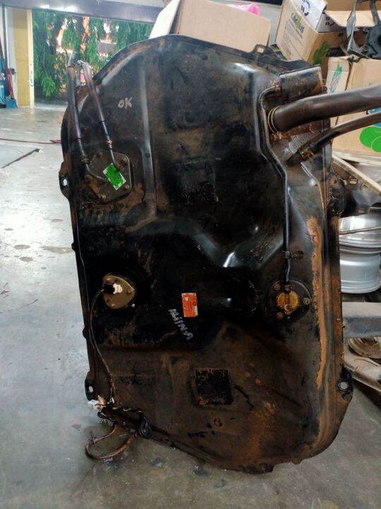Used Proton Wira fuel tank/Tanki Minyak petrol proton Wira Carburetor