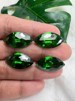 เพชร CZ  Cubic Zirconia Green Emerald Diamond MARQUISE  พลอย มรกต เพชรรัสเซีย 69 กะรัต(CARATS) พลอย ขนาด 21X11 มิล ( MM) 4 Pcs(4 เม็ด) พลอยสั่งเคราะเนื้อแข็