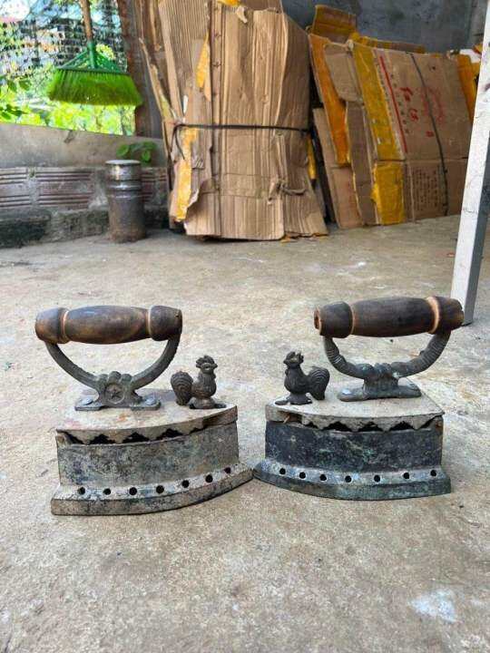 BÀN ỦI THỜI NGUYỄN