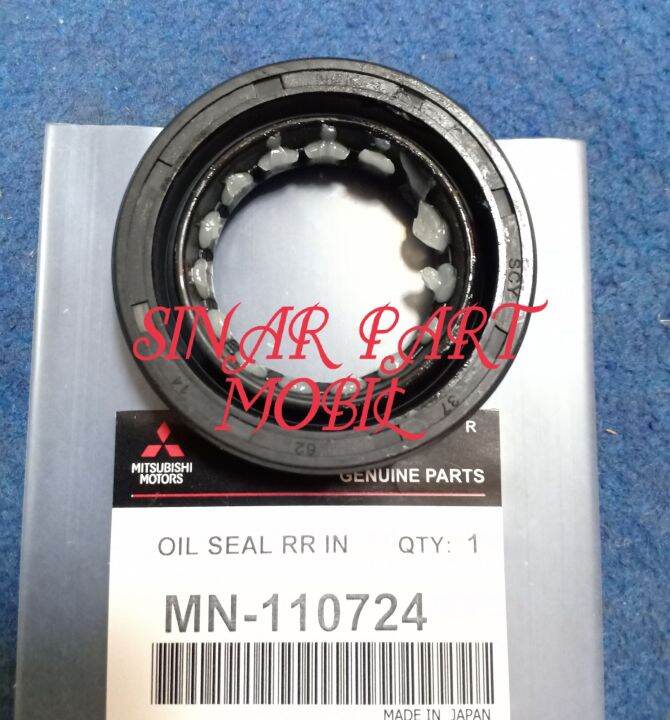 OIL SEAL SIL RODA BELAKANG DALAM MITSUBISHI TRITON 2.5 2500CC MN110724 ...