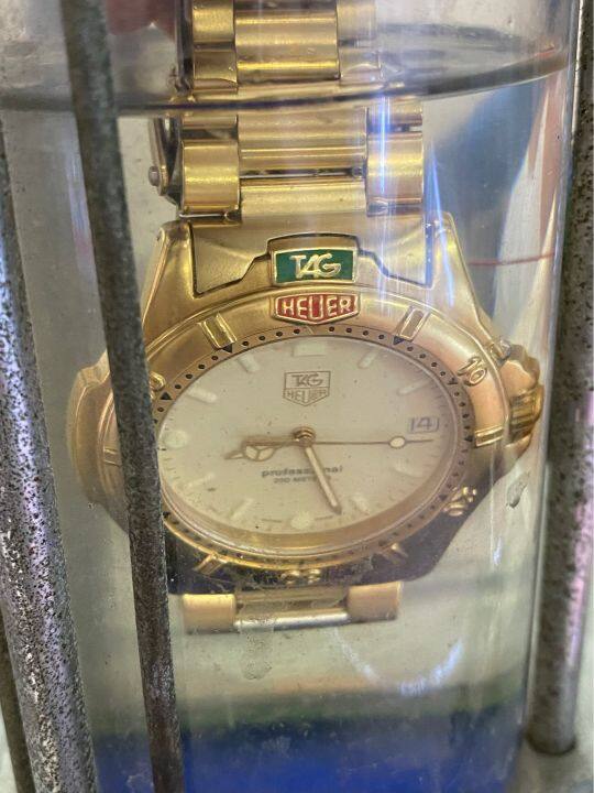 tag-heuer-professional-200-m-quartz-kingไซร์-ซีรี่ย์-4000-ตัวเรือนทองชุบ-นาฬิกาผู้ชาย-มือสองของแท้