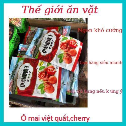 Đừng bỏ qua ô mai mix vị đầy hấp dẫn này! Với những vị trái cây khác nhau được trộn lẫn trong ô mai, bạn sẽ không bao giờ biết mình đang thưởng thức vị gì. Chắc chắn sẽ là một trải nghiệm mới lạ cho các tín đồ của ăn vặt.