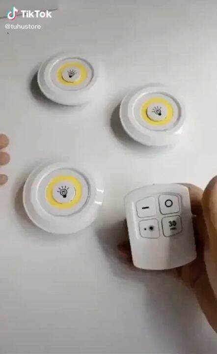 Hcm][Có Video] Bộ 3 Đèn Led Mini Dán Tường Có Remote Điều Khiển Từ Xa Có  Chức Năng Hẹn Giờ Trang Trí Phòng Ngủ Tủ Quần Áo | Lazada.Vn