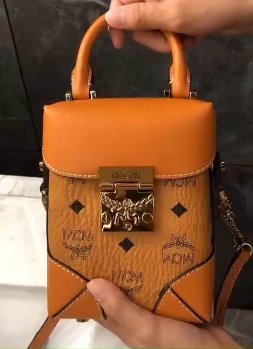 เกาหลีส่งตรง MCM กระเป๋าสะพายผู้หญิงใหม่ไหล่ของ Messenger กระเป๋า