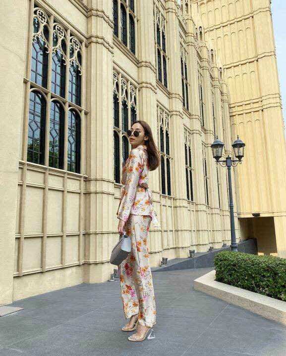 holic-aholic-holic021-premium-silk-satin-blazer-with-pants-ชุดเข้าเซ็ท-เสื้อและกางเกง