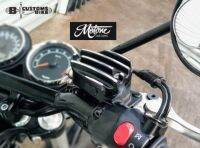 ครอบปั๊มบนลายฟินด์ดำ/เงิน จาก Motone แท้ สำหรับ TRIUMPH Bonneville T100/T120, Thruxton900, T100 15, Bobber, Bobber Black, Speed Master,