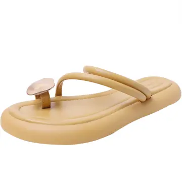 Cute sandals that cover on sale toes