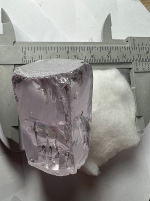 CZ เพชร รัสเซีย สี WHITE พลอย ก้อน เนื้อแข็ง ROUGH เจียก่อนได้ทุกชนิด  194 กรัม GRAM cubic zirconia (ความยาวและ ความกว้าง 40x50 มิลลิเมตร)(ความหนา 35 มิล)