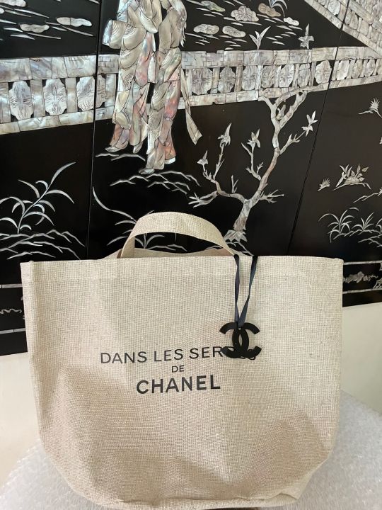 Amazoncojp CHANEL N5 Low Eau De Toilette Savon Gift Set Soap  Perfume  Set Chanel Shop Bag Included Body Soap Perfume  Beauty
