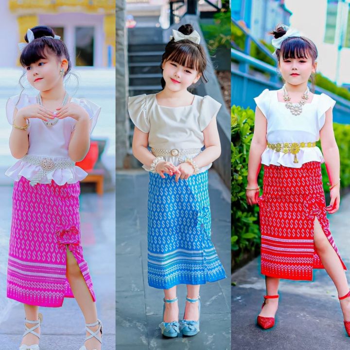 ชุดไทยประยุกต์เสื้อแขนระบาย-กระโปรงยาวผ่าข้างแต่งโบว์-ชุดไทยเด็ก-ชุดไทยเด็กผู้หญิง-ชุดไทยใส่ไปโรงเรียน-ชุดไทยอนุบาล