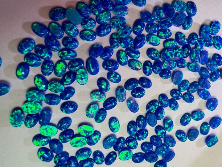 opal-lab-made-peacock-blue-color-โอปอล-สีขาว-6x4-มม-shape-oval-synthetic-opal-โอปอสังเคราะห์-lab-made-opal-oval-white-6x4-mm-10-pcs