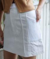 Skirt-Bobbalyn-curve white skirt