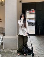 kloset A - เสื้อแขนยาว oversize ลายตัวอักษร