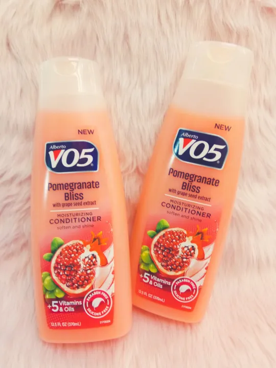 V05 Pomegranate Bliss Conditioner 