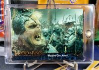 การ์ดสะสมภาพยนตร์? THE LORD OF THE RINGS ? MASSIVE ORC ARMY Topps New Line Productions??