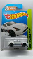 รถเหล็ก Hotwheels NISSAN 370Z สีขาว มีคาด (lz27)