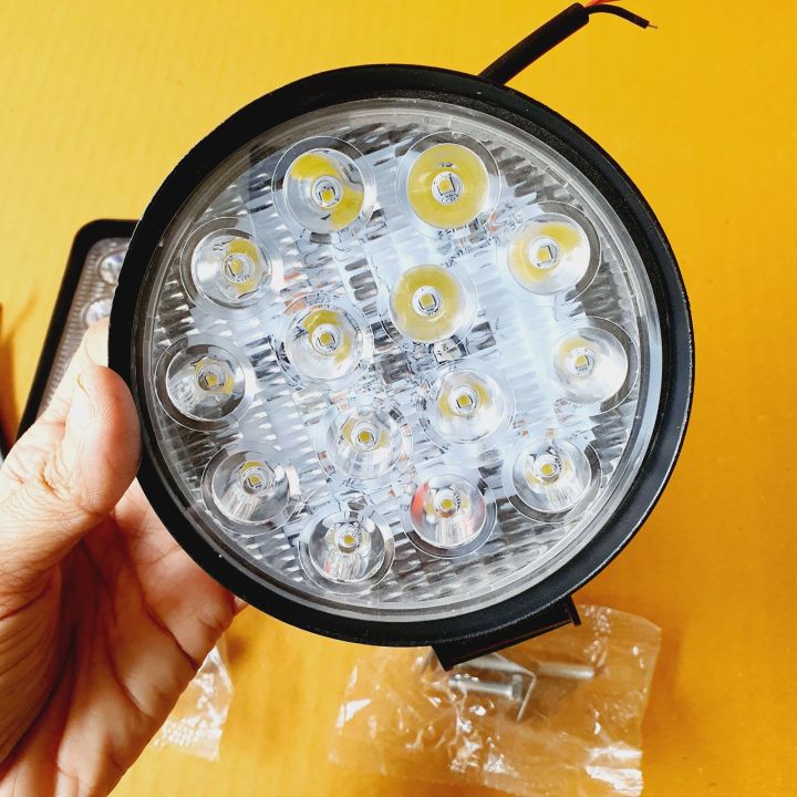 1ชิ้น-85-สปอตร์ไลท์-led-4-นิ้ว-หรือ-10-ซม-หนา-2ซม-ตามภาพ-ดวงใหญ่-ใช้กับไฟ12v-ถึง24v-รถมอเตอร์-ไซต์-รถยนต์-และรถบรรทุก-ใส่ได้-สว่างดีมาก-สินค้าตรงปก