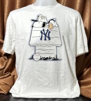 เสื้อยืดคอกลม ลาย SNOOPY YANKEES