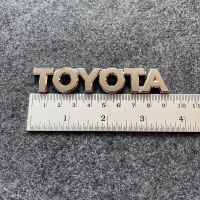 โลโก้ TOYOTA ตัวหนังสือฝาท้าย ขนาด 9.2x1.8cm