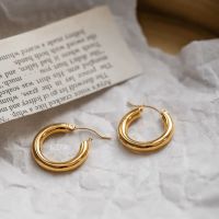 ต่างหูห่วงทอง Classic Gold Hoop Earrings