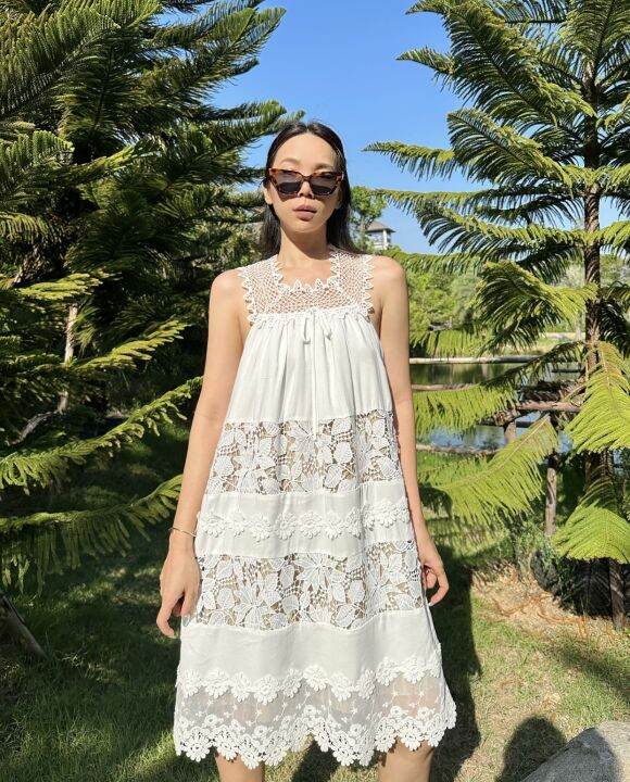 holic068-lace-midi-dress-in-white-รอบส่ง31-03