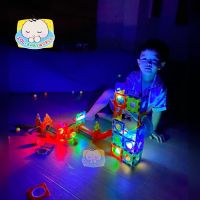 (กล่องภาษาอังกฤษ)ของแท้ ตัวต่อแม่เหล็กบล็อกสไลด์ พร้อมลูกบอล มีไฟ Light Magnetic Blocks / Marble Run Set ตัวต่อรางบอลแบบมีไฟ