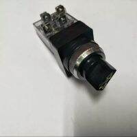 Selector Switch 3p 25mm. 15a สวิทซ์ลูกศร3จังหวะ on-off-on ขายชิ้นละ49บ.