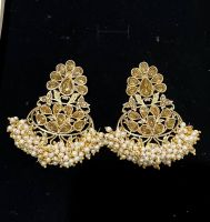 EVINCO JEWELRY GOLD PLATED KUNDAN AND BEADS DANGLER EARRINGS