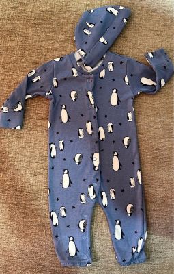 CLOTHING 99 baby penguin sleep suit with hat