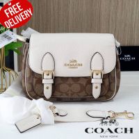 กระเป๋าสะพาย  LUCY CROSSBODY IN SIGNATURE CANVAS (COACH C6781)