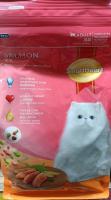 อาหารแมวเม็ด ยี่ห้อ Smart Heart Cat Aldtu สูตรแมวโต รสแซลมอน ขนาด1.2กิโล (1ถุง)