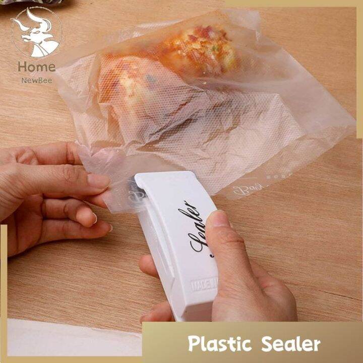 HomeNB. Plastic Sealer Chips Handy Sealer Portable Household Mini