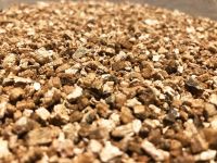 เวอร์มิคูไลท์(Vermiculite) 1 กิโลกรัม วัสดุปลูก เก็บความชื้นดี ดินโปร่ง มีแร่ธาตุที่พืชต้องการ