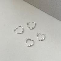 vela.cheeva : *silver925 / mini heart hoop ต่างหูห่วงเงินแท้ รูปหัวใจ ประดับเพชร cz