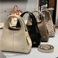 กระเป๋าสะพายโคช Lana 23 Women Crossbody Bag CM545 CM550 ((Outlet))ถ่ายตากสินค้าจริง