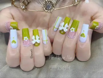 Sơn nail xanh lá: Với sự phát triển của công nghệ nail mới nhất, sơn nail xanh lá đang trở thành lựa chọn hàng đầu cho những ai yêu thích màu xanh tươi mới. Chúng tôi tự hào giới thiệu bộ sưu tập sơn nail xanh lá đầy sáng tạo và độc đáo, mang đến cho bạn cảm giác tự tin và thời trang khi xuất hiện.