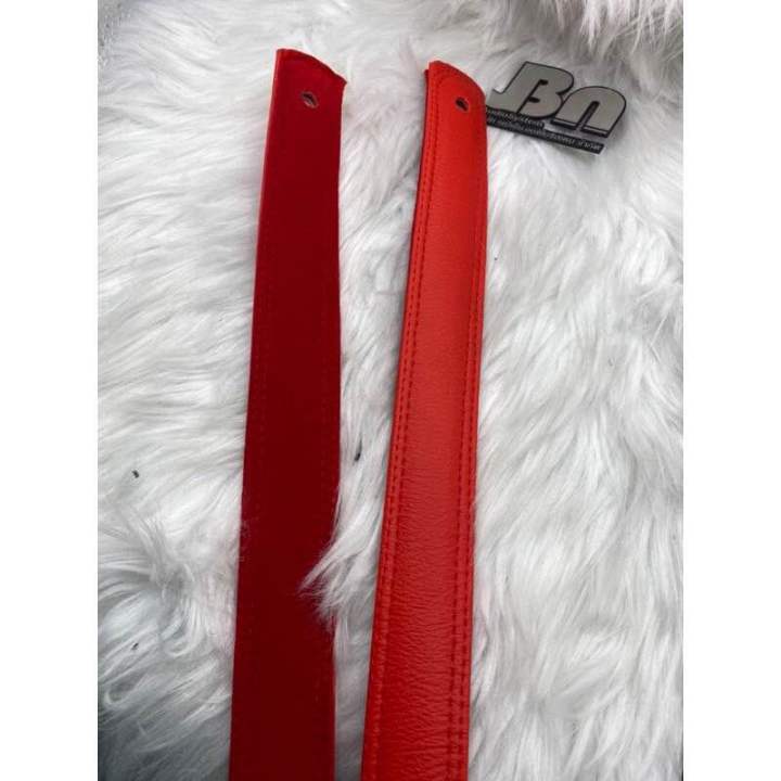 สายหิ้วลำโพงdiyสีแดงหนังลายหนังแท้ขนาด1-5นิ้วด้านหลังบุด้วยผ้าหนังกลับสีแดงมีดันทรงด้านในแข็งแรง-เจาะรูให้คะ-70-cm