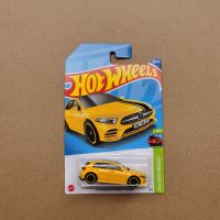 Hotwheels รุ่น Mercedes Benz A Class เหลือง