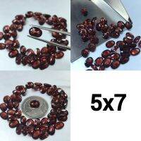 พลอยโกเมน เเท้ 5X7mm ( รูปไข่/Oval Shape). ราคาเป็นเม็ดเเละเเพ็ค(มีหลายเม็ด). สีสวย พลอยสด พลอยธรรมชาติแท้100%. Natural Garnet, Oval Shape . Price Per Pcs and Packet(various quantity)