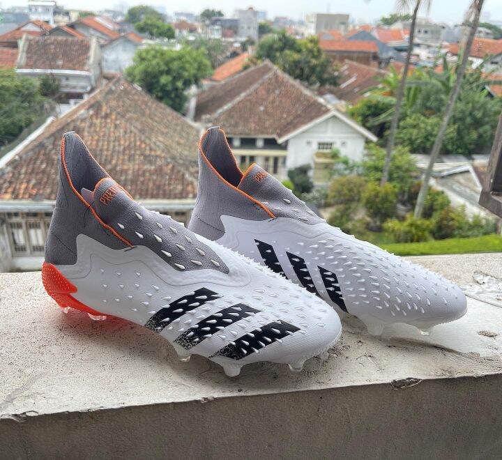 Sepatu Bola Adidas Predator Freak White Spark Lazada Indonesia