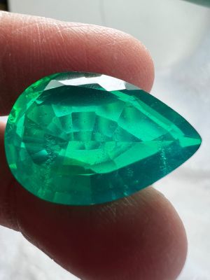 พลอย columbia โคลัมเบีย Green Doublet Emerald มรกต very fine lab made oval shape 21X16 มม mm..17 กะรัต 1เม็ด carats (พลอยสั่งเคราะเนื้อแข็ง)