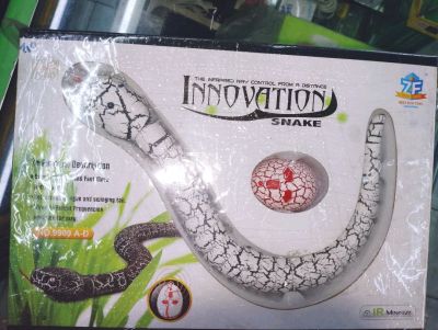 งูของเล่นชารจไฟ มีรีโมท(รูปใข่ )เคลื่อนไหวได้ Innovation SNAKE